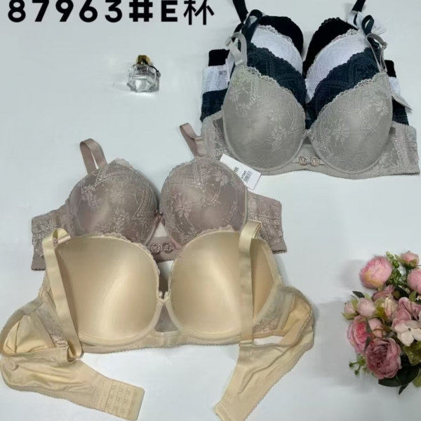 Сутиен  87963 Е